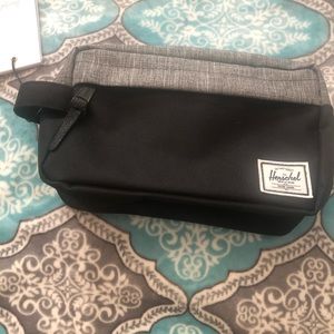 Toiletries travel bag